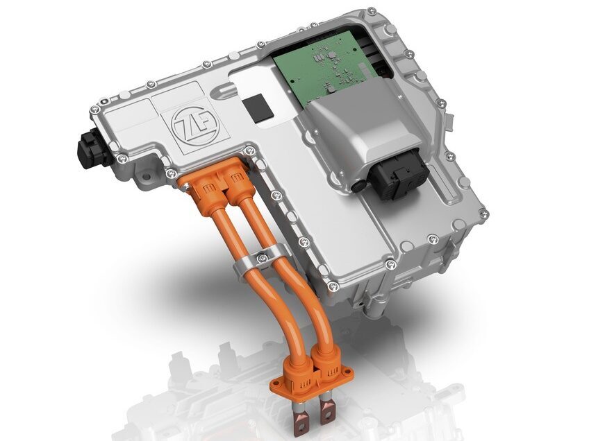 Efficienza Elettrificata: ZF offre componenti a 800 V per veicoli elettrici
