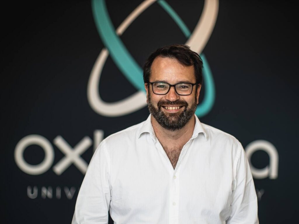 Paul Newman, Gründer und CTO von Oxbotica: „Die Partnerschaft mit ZF ist ein wichtiger Meilenstein in unserer Strategie zum autonomen Fahren.”
//
Paul Newman, founder and CTO of Oxbotica: "The partnership with ZF is an important milestone in our autonomous driving strategy."