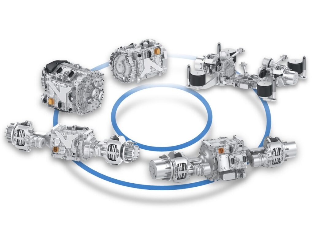 Die modulare und technologieoffene eMobility-Plattform: ZF elektrifiziert ein breites Spektrum von Nutzfahrzeuganwendungen durch unterschiedliche Lösungen für batterie-elektrische- oder Brennstoffzellen-Fahrzeuge.
//
The modular and technology open eMobility Platform: ZF electrifies a wide range of commercial vehicle applications by offering different solutions for battery electric or fuel cell vehicles.